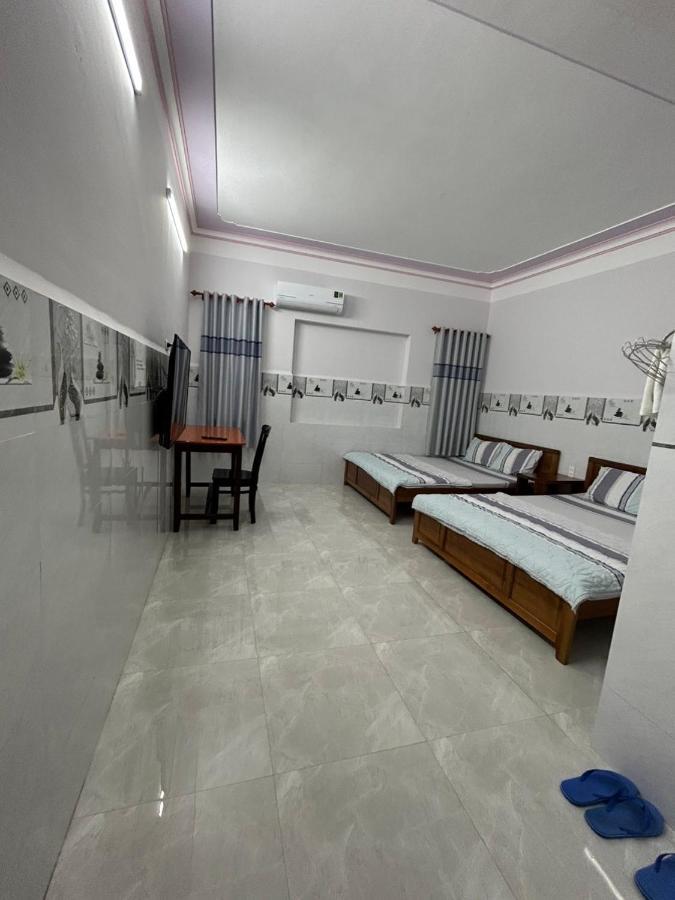 Thien Ngoc Hostel カントー エクステリア 写真
